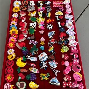 💕FREE Five CROC shoe charms💕Giveaway 🏃🏽‍♂️‍➡️🏃‍♀️🏃🏽‍➡️🏃🏾‍♂️